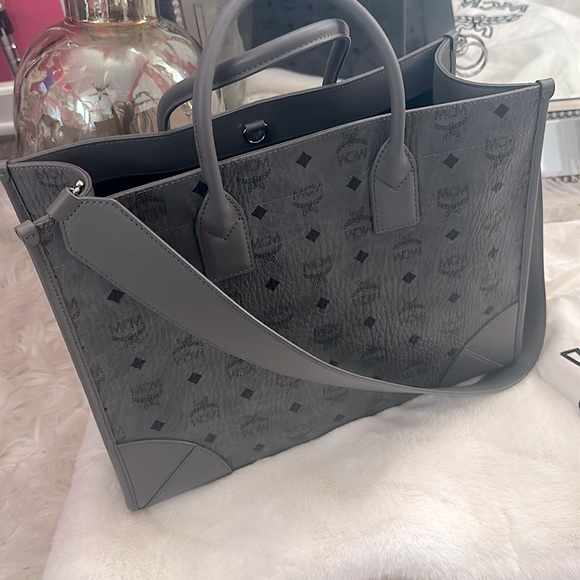 MCM Handbags - MCM Tote Bag 💯 Authentic MÜNCHEN TOTE
